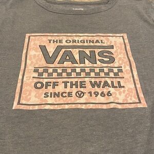 *TRENDY* Juniors VANS Pink Graphic Tee